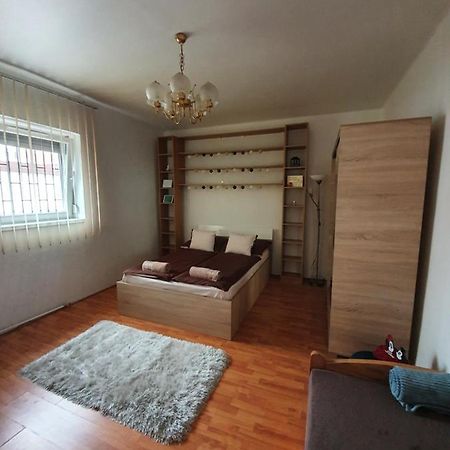 Apartmán Orchidea Apartman Debrecín Exteriér fotografie